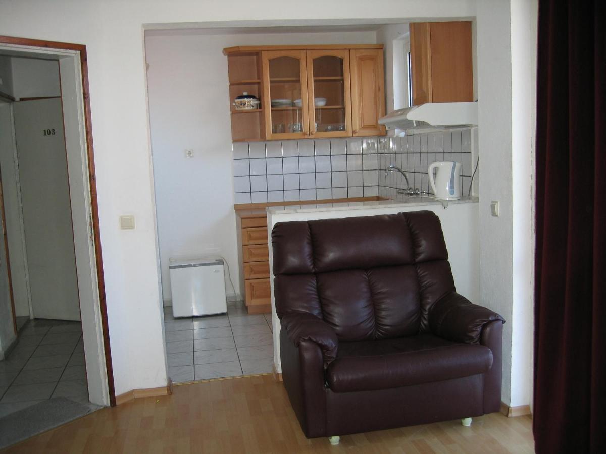 Family Hotel Verona Sozopol Habitación foto